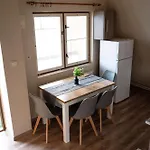 Mendi アパート Štúrovo