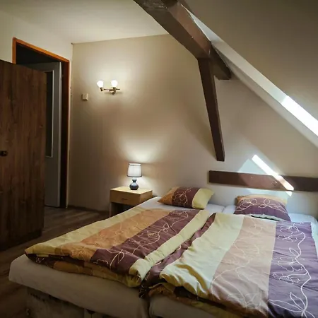 Mendi * Štúrovo