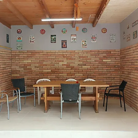 Mendi Štúrovo