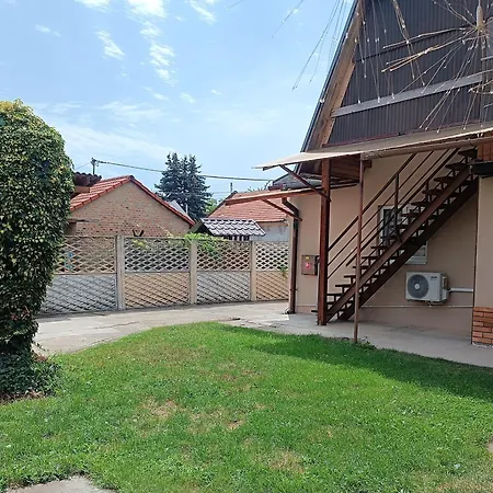 Mendi Apartment