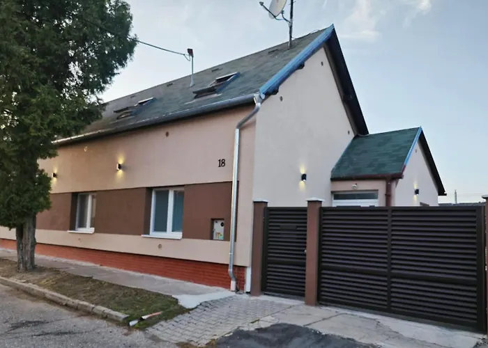 Appartamento Mendi Štúrovo